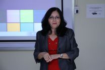Dra. Casilda Saavedra, Vicerrectora de Investigación, Postgrado y Extensión inauguró el Seminario-Taller.
