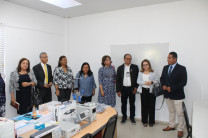 Autoridades de la UTP y del Centro Regional de Coclé en visita al Laboratorio de Sistemas Digitales I+D+I.