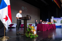 Carlos Cocio estudiante de mayor índice académico.