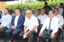 Ing. Efraín Conte junto a las autoridades de la provincia.