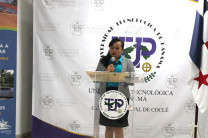 Mgtr. Dioselina Becerra de la Unidad Gestión y Transferencia del Conocimiento.