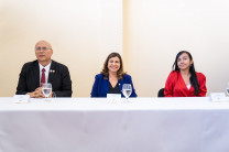 Autoridades universitarias.