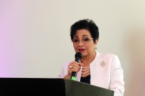 Mgtr. Alma Urriola de Muñoz, Vicerrectora Académica.