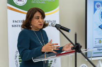 Palabras por parte de la Dra. Ángela Laguna Caicedo, Rectora  de la UTP.