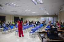 Treinta y siete miembros respondieron el primer llamado a lista; el cuórum está constituido por 36 miembros.