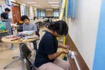  Se realizó la adecuación del cableado en los laboratorios de Industrial, Estructura, PROINTEC 2, Mecánica y TED, así como en la Biblioteca, aulas con pantallas interactivas, oficinas administrativas y dependencias de las distintas facultades.