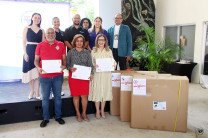 Seis sillas de ruedas donadas por la Dirección de Equiparación de Oportunidades.