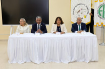 Autoridades presentes. Autoridades presentes.