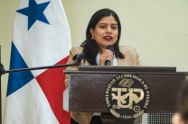 Lic. Angie Garcés.