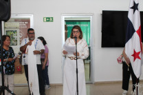 Lic. Linda Tejeira, Presidenta del Club de Jardinería Veranera de Penonomé, dio palabras de agradeciento