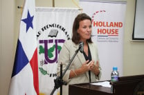 Palabras por la directora ejecutiva de Holland House, Carlijne Blom, Cámara de Comercio holandesa.