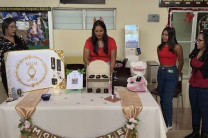 Presentación de cinco emprendimientos innovadores en los que los estudiantes aplicaron diversos métodos de importación