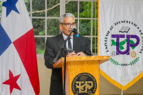 Magíster Julio Quiel, Decano de la Facultad de Ingeniería Eléctrica