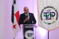 Mgtr. Domingo Barrios de The Marketing Group.
