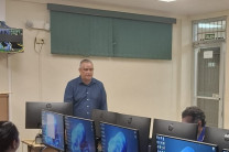 Mgtr. Rafael Alejandro Vejarano, expositor de Taller. 