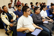 Más de 40 profesionales entre docentes, investigadores y participantes asistieron al acto inaugural. Más de 40 profesionales entre docentes, investigadores y participantes asistieron al acto inaugural.