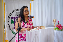 Mgtr. Elizabeth Araúz, directora de la DGRH.