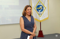 La decana de la FII, Ing. Delia García dio las palabras de bienvenida.