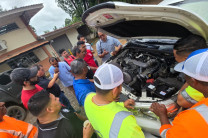 Práctica guiada sobre revisión de componentes mecánicos de un motor. Práctica guiada sobre revisión de componentes mecánicos de un motor.