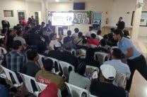 Estudiantes del Turno Nocturno participan del Conversatorio de Movilidad Estudiantil. 