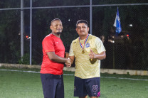 Jugador Más Valioso del torneo, Clemente Franco de Refrigeración. Jugador Más Valioso del torneo, Clemente Franco de Refrigeración.