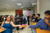Se resaltó la importancia de la comunicación, el respeto y la igualdad en las relaciones de pareja.
