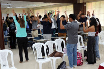 Estudiantes participan de la reunión.