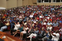 El Teatro Auditorio tuvo lleno completo.