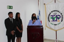 Palabras de bienvenida por parte de la Directora del Centro Regional de Coclé, Mgtr. Yaneth Gutiérrez.