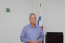 Palabras por el director Ing. Efraín Conte.