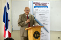 Decano de la FIM, Dr. Orlando Aguilar.