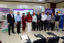 Autoridades de la UTP con representantes de la Senacyt, Mici y CEMCIT AIP participaron de la presentación. 
