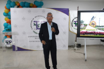 Presentación del Ing. Efraín Conte, Director del Centro 