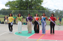 Presentación formal de las candidatas novatas. 