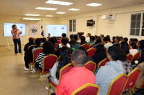 Exposición de la Mgtr. Guissell Vasquéz.