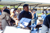 El acto fue acompañado por la interpretación del Himno de la Universidad Tecnológica de Panamá y el Himno Nacional, a cargo de la Agrupación Musical UTP del Centro Regional de Veraguas, dirigida por el estudiante César Batista, de la Facultad de Ingeniería Mecánica.