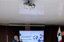 Lic. Ismael Batista, Director del Centro Regional de Azuero, dio las palabras de bienvenida de la Jornada de Oportunidades de Movilidad – Becas y Movilidad Internacional Saliente UTP Azuero 2025 y Visita de Universidades Extranjeras Aliadas