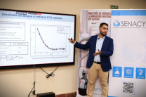 El Ing. Ricardo Ríos, sustenta su tesis de Maestría 