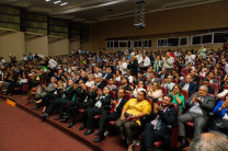 Con un Teatro hasta su máxima capacidad la Rectora Dra. Ángela Laguna Caicedo recibe su credencial como la nueva rectora de la UTP para culminar el periodo 2023-2028. 