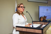 En su mensaje a los presentes, la Ingeniera Saavedra de Juárez afirmó: “Hoy comienza una nueva etapa. No se trata solo de mantener lo que se ha logrado, sino de sumar esfuerzos para llevar a nuestro centro a otro nivel de excelencia, innovación y proyección”.