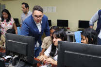 La iniciativa está dirigida a estudiantes de décimo y undécimo grado de bachilleres científicos de centros educativos públicos. La iniciativa está dirigida a estudiantes de décimo y undécimo grado de bachilleres científicos de centros educativos públicos.