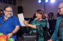 La Dra. Laguna leyó algunas líneas de las obras del Prof. Collado.