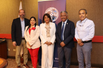 Foto oficial de la reunión.