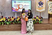 Coronación de la Señorita Ejecutiva Bilingue en conmemoración al aniversario de la FCyT. Coronación de la Señorita Ejecutiva Bilingue en conmemoración al aniversario de la FCyT.