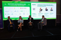 Participantes del panel cuyo moderador fue el Dr. Félix Henríquez, director del CINEMI, desarrollaron un interesante tema en el Renpower Centroamérica 2025 en Panamá.