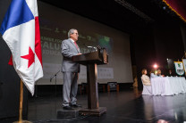 El ministro de Salud, Dr. Fernando Boyd Galindo, durante su intervención sobre la importancia de articular los servicios de salud pública 