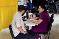 Revisión Medica a estudiantes antes de la Donación de Sangre. 
