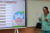 La Mgtr. Johany Del C. Rodríguez comparte conocimientos sobre bienestar y equilibrio personal con el personal secretarial de la UTP Azuero. La Mgtr. Johany Del C. Rodríguez comparte conocimientos sobre bienestar y equilibrio personal con el personal secretarial de la UTP Azuero.