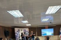 Durante la sesión informativa, Adalberto Nieto, contó su experiencia de pasantía de investigación de la Universidad de los Andes, Colombia, y que actualmente es estudiante becado por SENACYT en el Primer Programa de la Maestría en Ingeniería en Azuero.