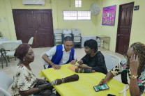 Taller de manejo de celulares para adultos mayores. Taller de manejo de celulares para adultos mayores.